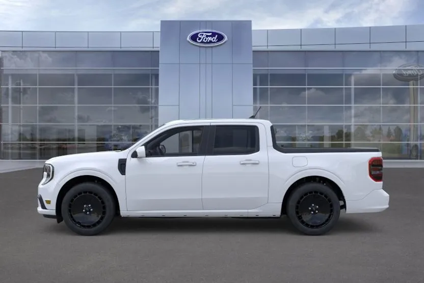 2025 Ford Maverick photo 1