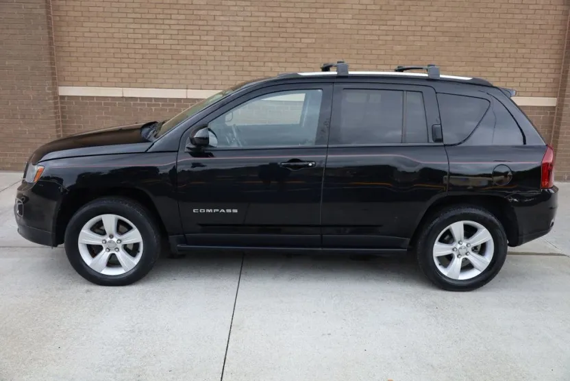 2015 Jeep Compass Latitude High Altitude photo 1