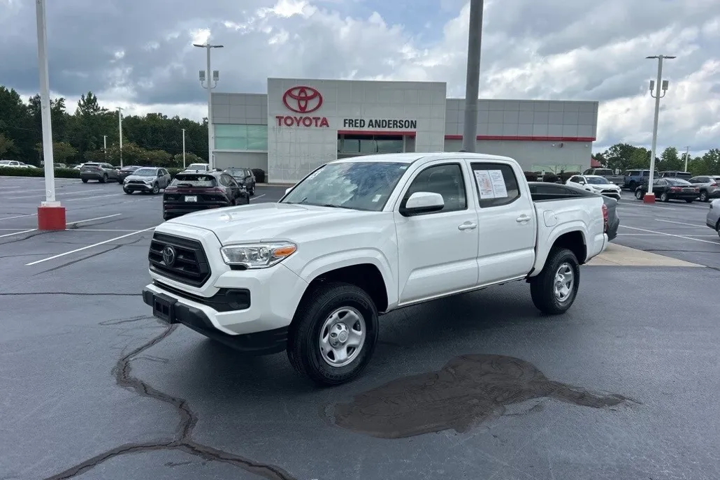 2023 Toyota Tacoma SR V6 photo 1