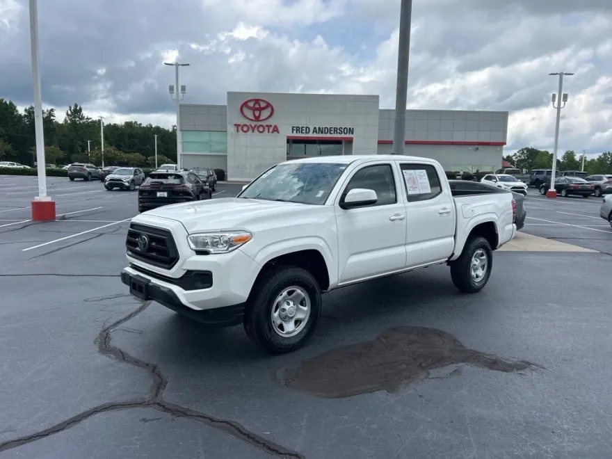 2023 Toyota Tacoma SR V6 photo 1