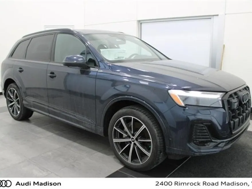 2025 Audi Q7 45 Premium Plus photo 1