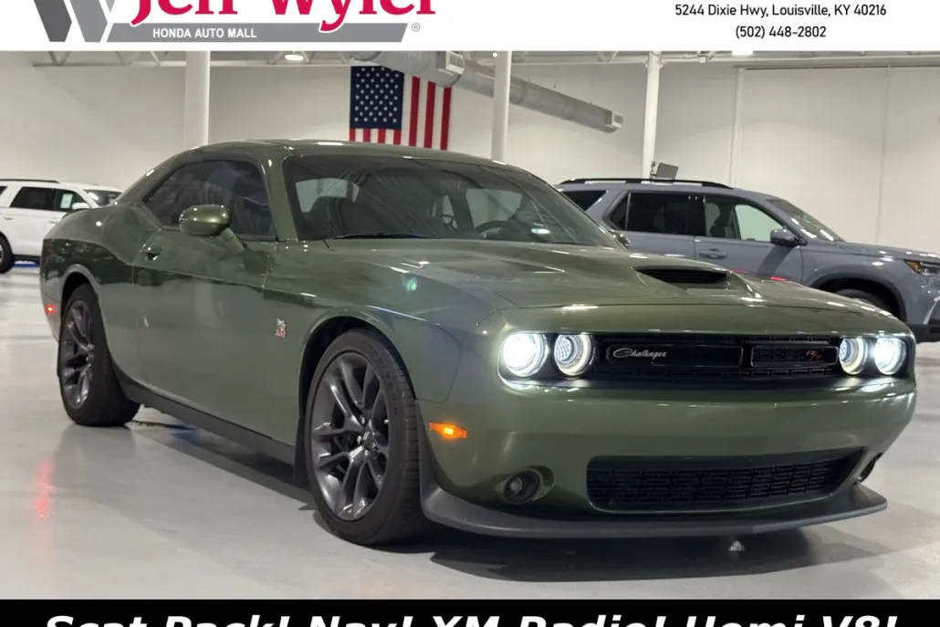 2023 Dodge Challenger R/T Scat Pack photo 1