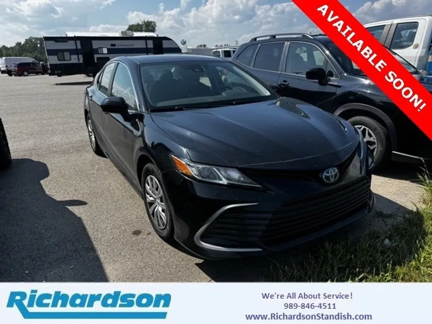 2021 Toyota Camry Hybrid LE photo 1