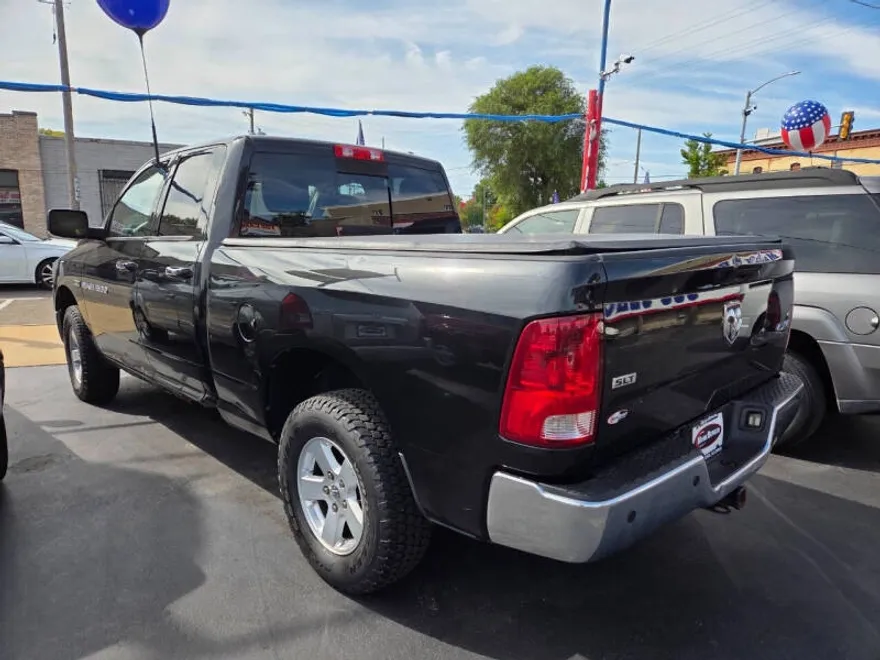 2011 Ram 1500 SLT photo 1