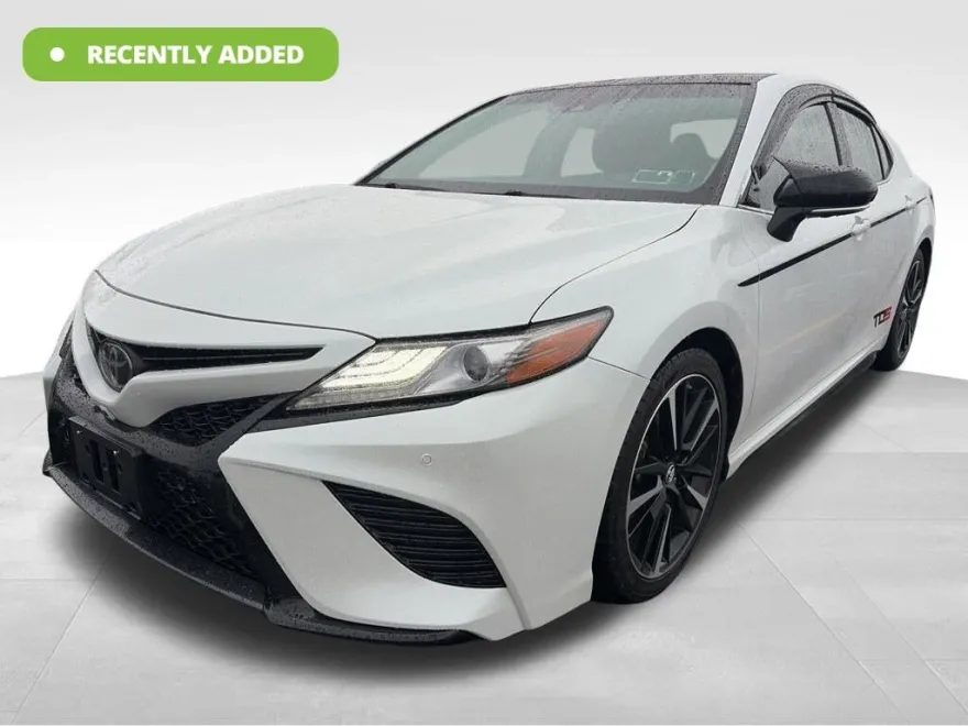 2018 Toyota Camry XSE V6 photo 1