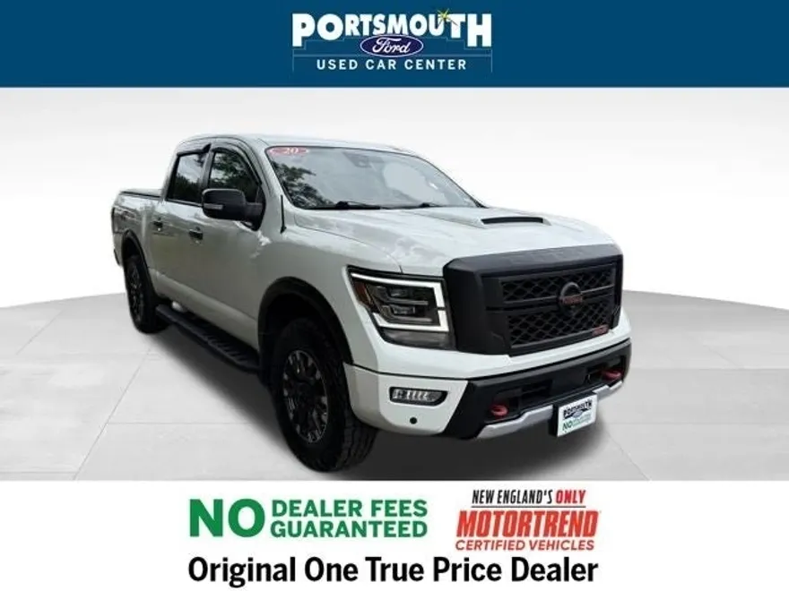 2020 Nissan Titan PRO-4X photo 1