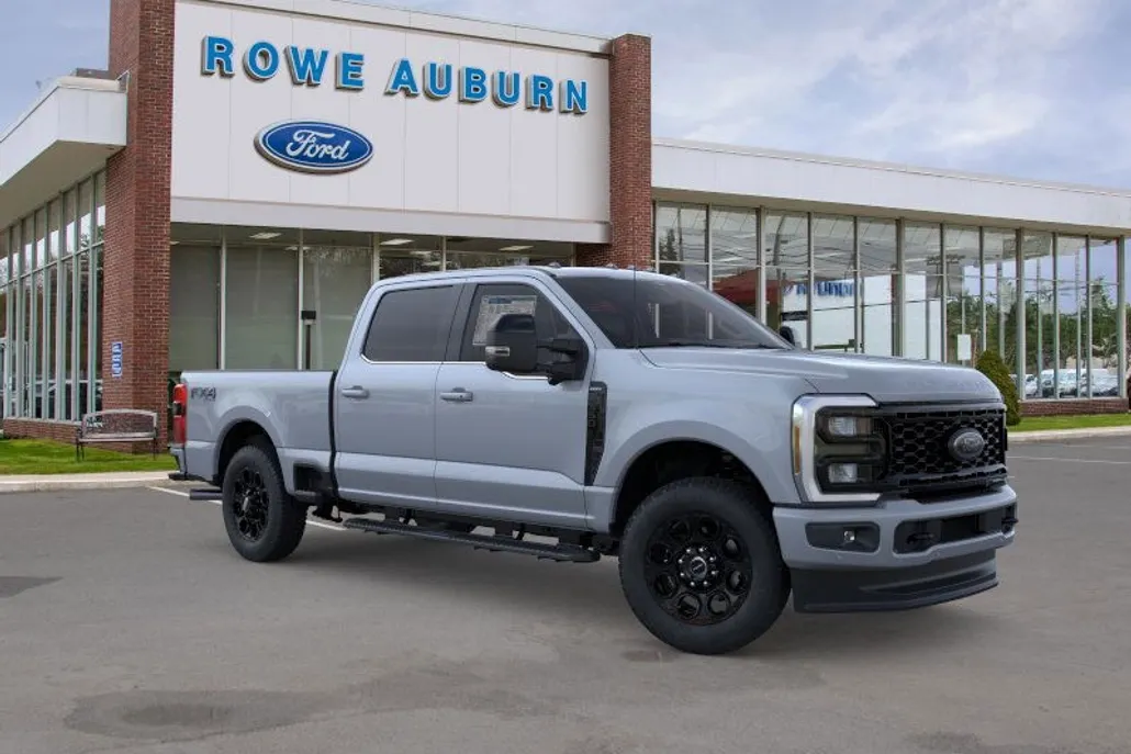 2026 Ford F-350 Lariat photo 1