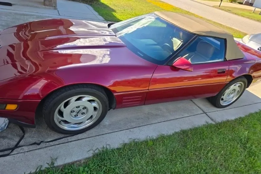 1991 Chevrolet Corvette Base Convertible photo 1