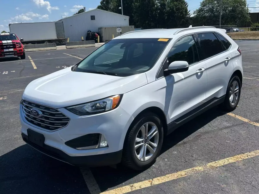 2020 Ford Edge SEL photo 1