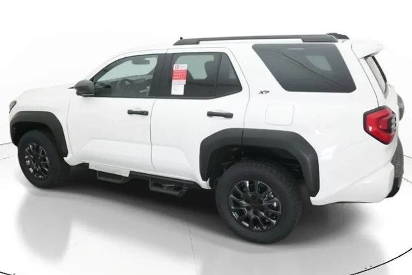 2025 Toyota 4Runner SR5 photo 1