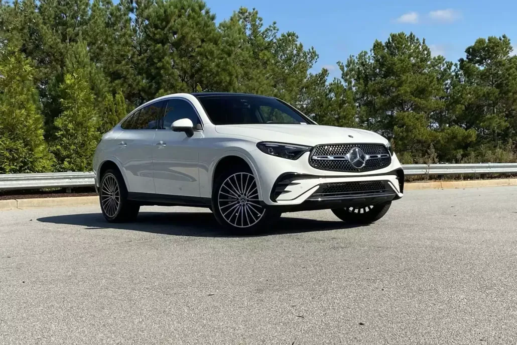 2024 Mercedes Benz GLC 300 photo 1