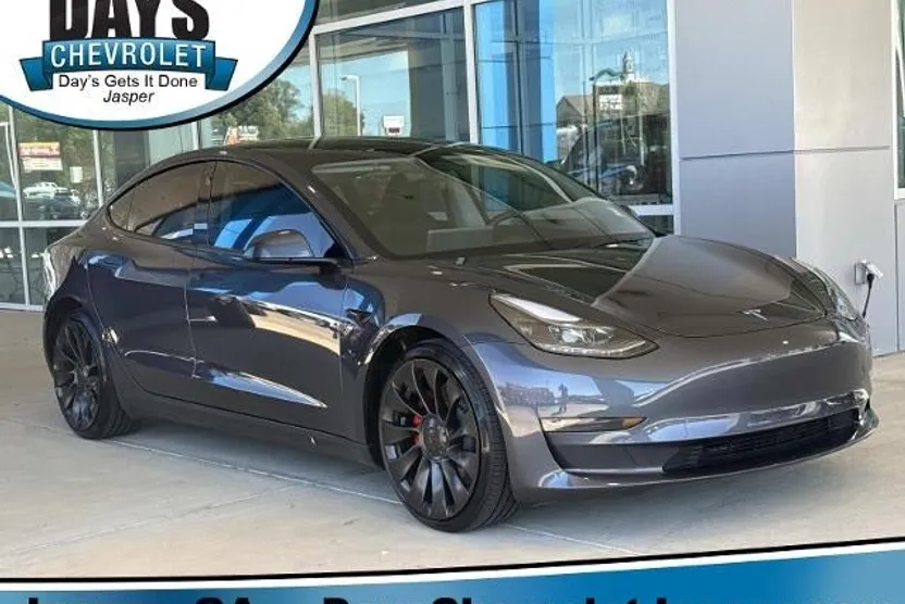 2023 Tesla Model 3 Performance photo 1