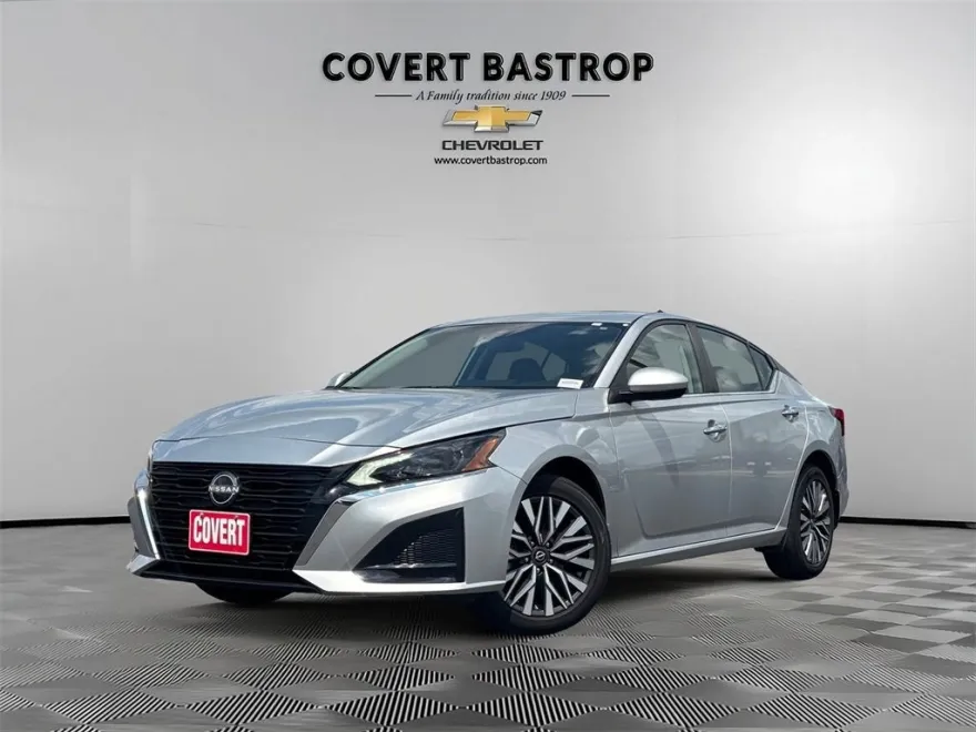 2023 Nissan Altima 2.5 SV photo 1