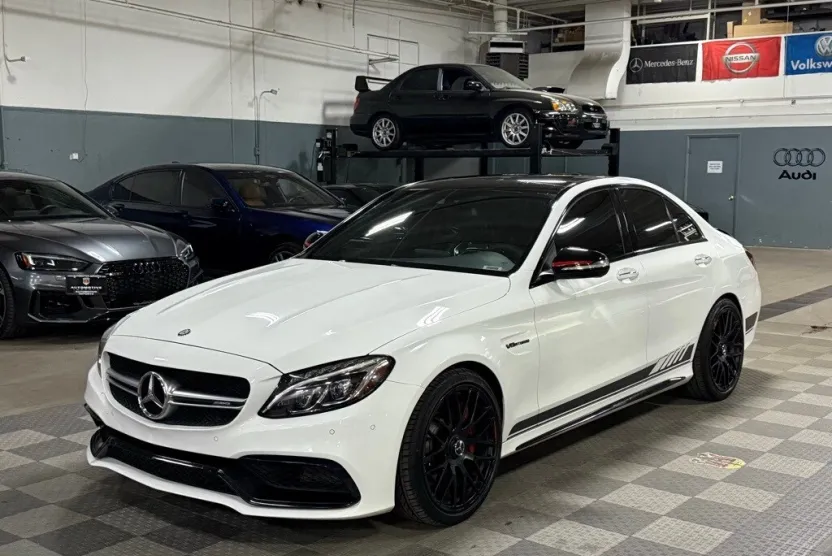 2015 Mercedes Benz C 63 AMG Sedan photo 1