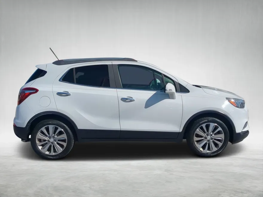 2018 Buick Enclave Essence photo 1