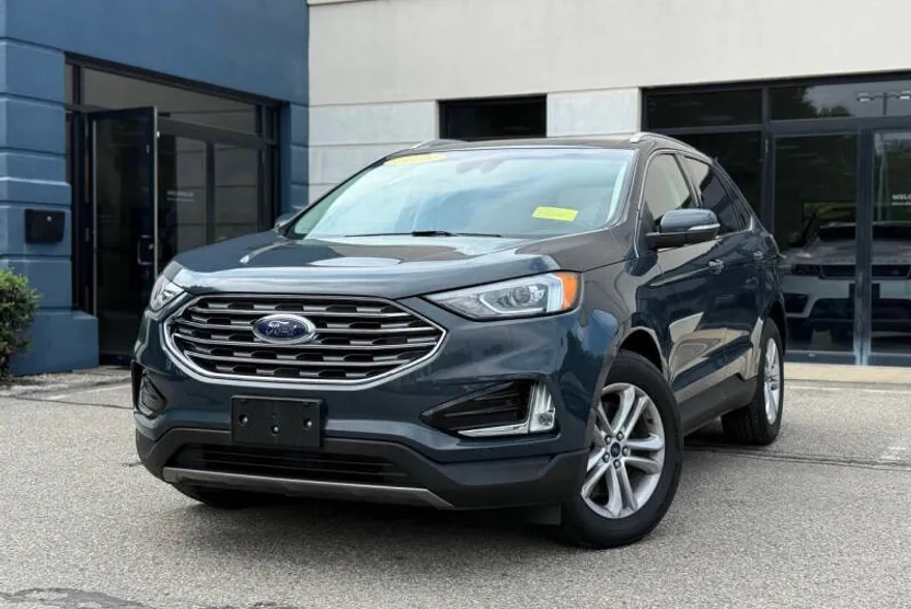 2019 Ford Edge SEL photo 1