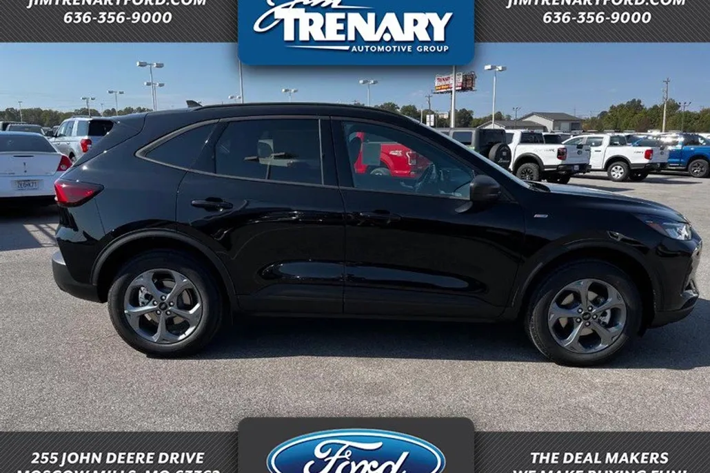 2025 Ford Escape ST-Line photo 1