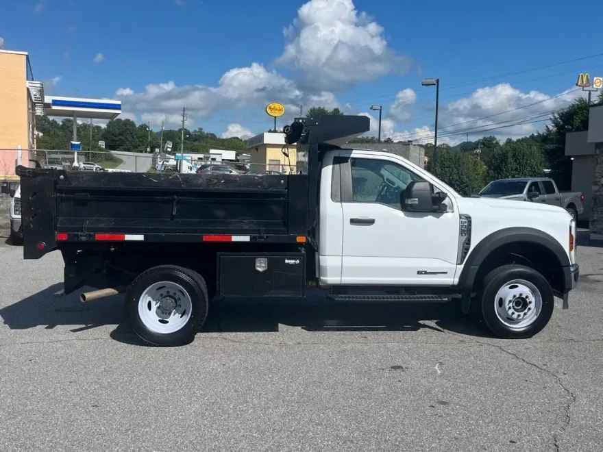2024 Ford F-450 XL photo 1
