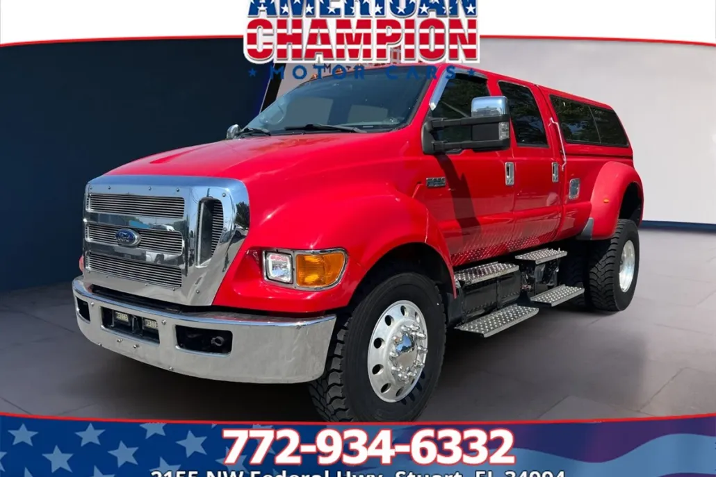 2008 Ford F-650 SuperCab photo 1
