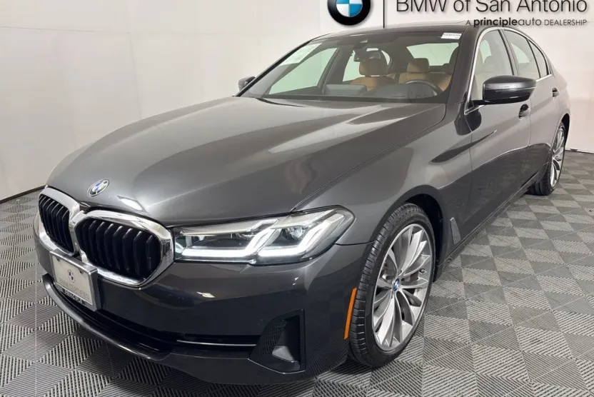 2022 Bmw 530i photo 1