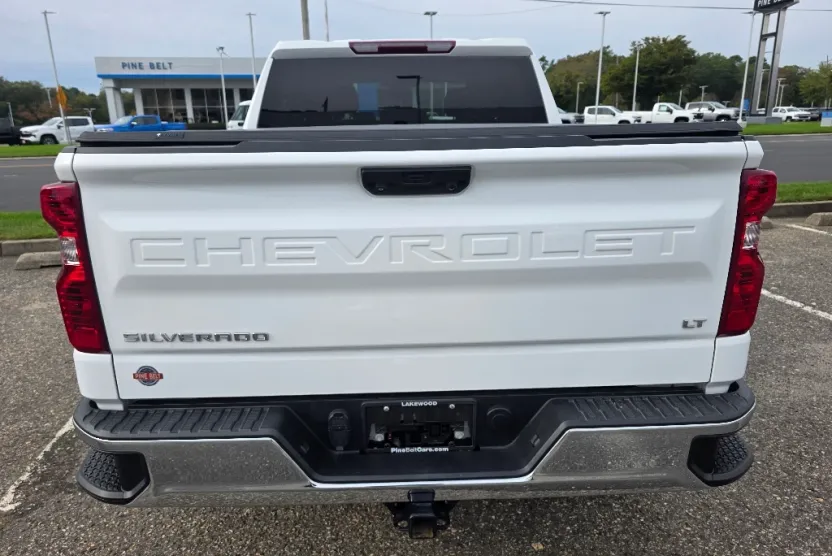 2023 Chevrolet Silverado 1500 LT photo 1