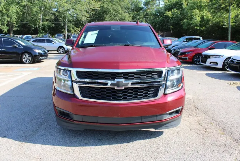 2017 Chevrolet Tahoe LT photo 1