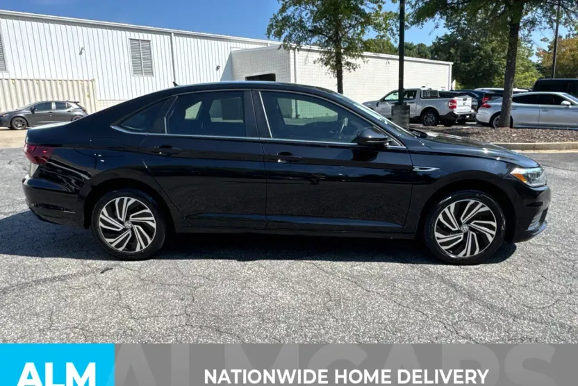 2021 Volkswagen Jetta SEL photo 1