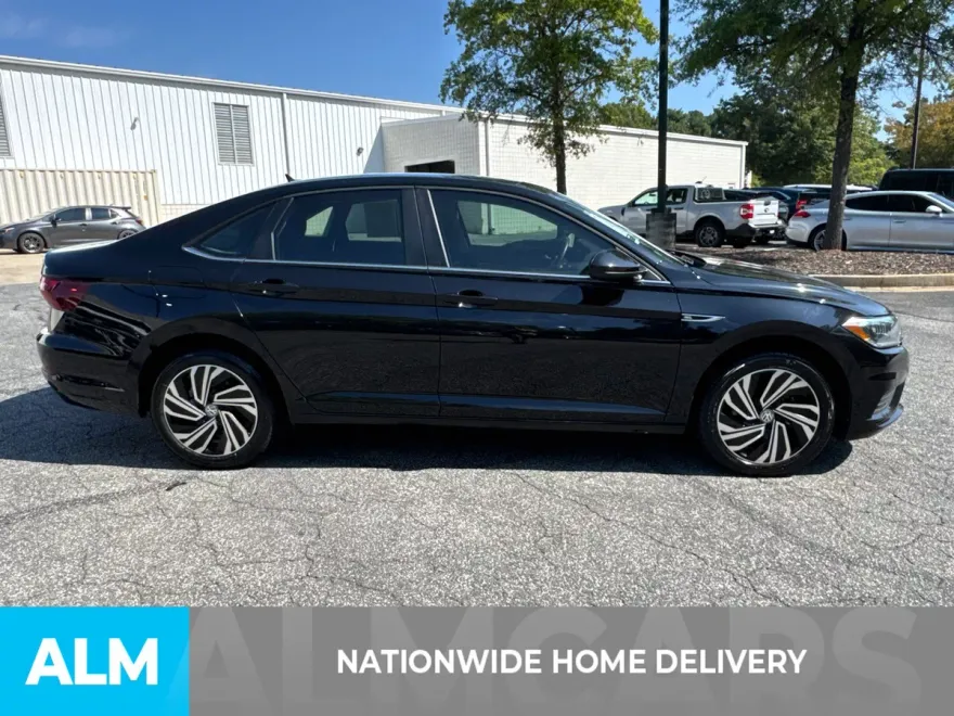 2021 Volkswagen Jetta SEL photo 1