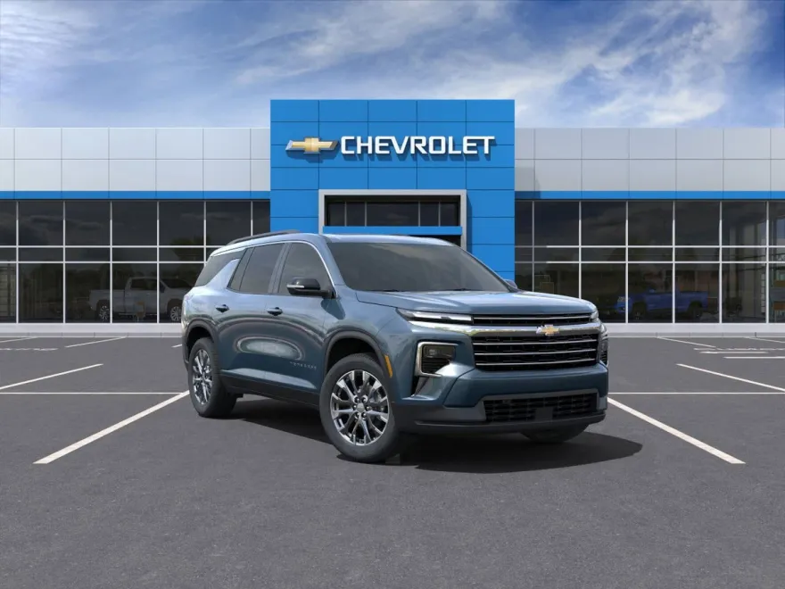 2025 Chevrolet Traverse photo 1