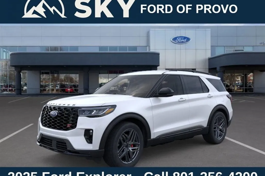 2025 Ford Explorer ST photo 1