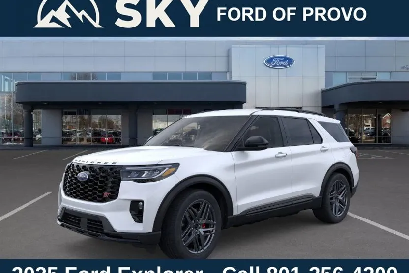 2025 Ford Explorer ST photo 1