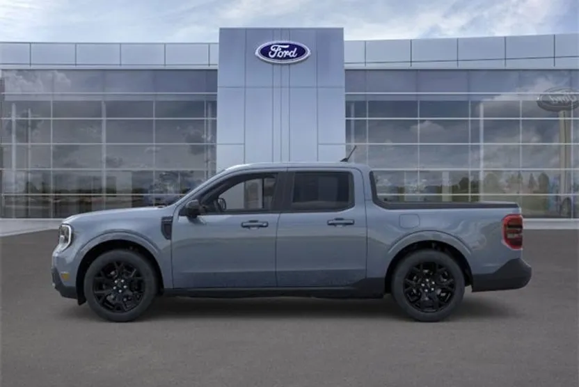 2025 Ford Maverick Lariat photo 1
