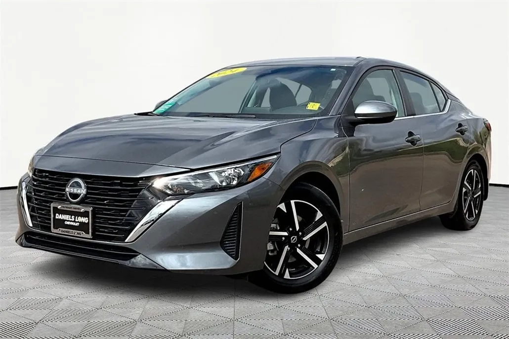 2024 Nissan Sentra SV photo 1