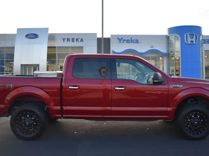 2016 Ford F-150 photo 1