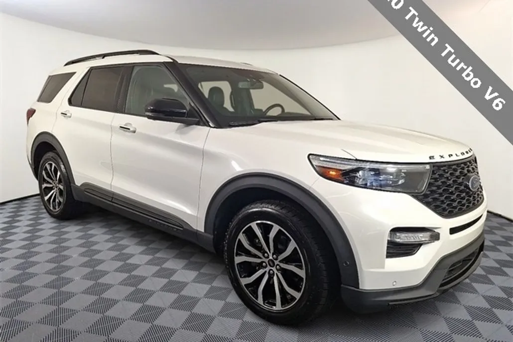 2020 Ford Explorer ST photo 1