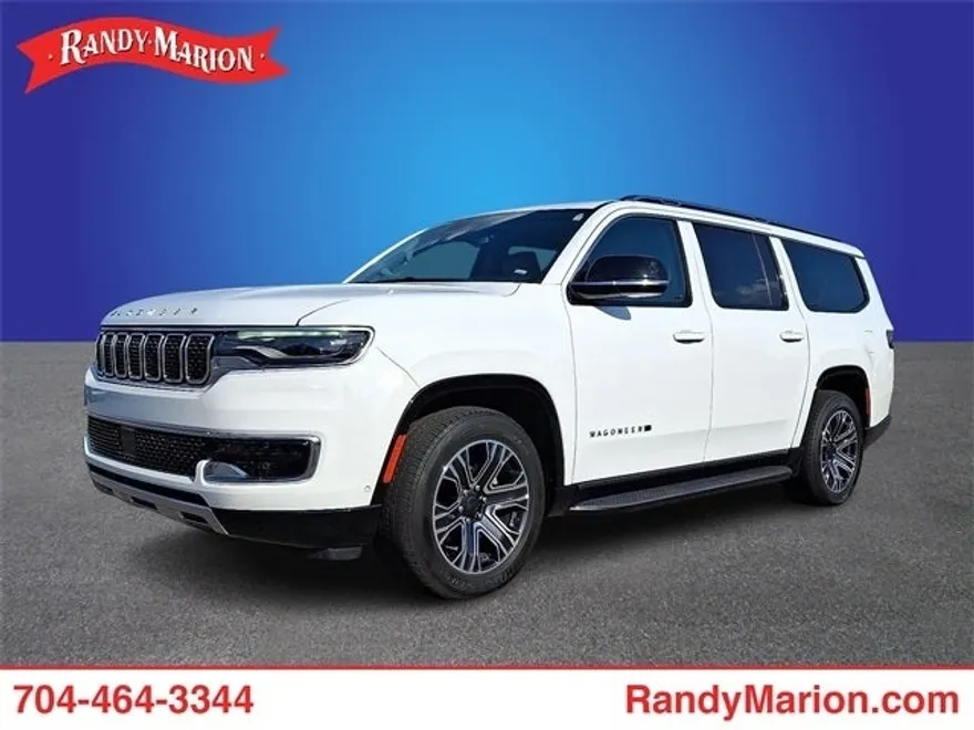 2024 Jeep Wagoneer L Series II photo 1
