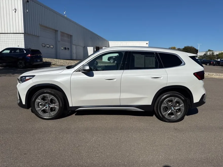 2024 Bmw X1 XDrive28i photo 1