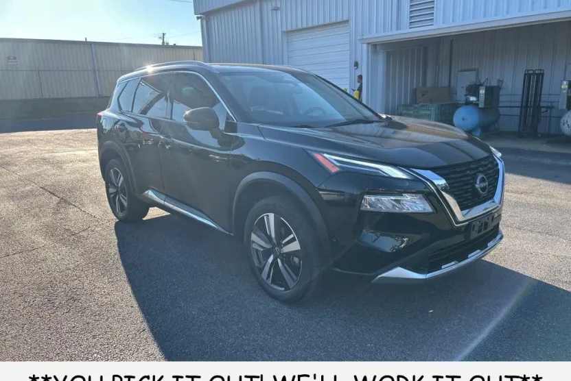 2023 Nissan Rogue Platinum photo 1