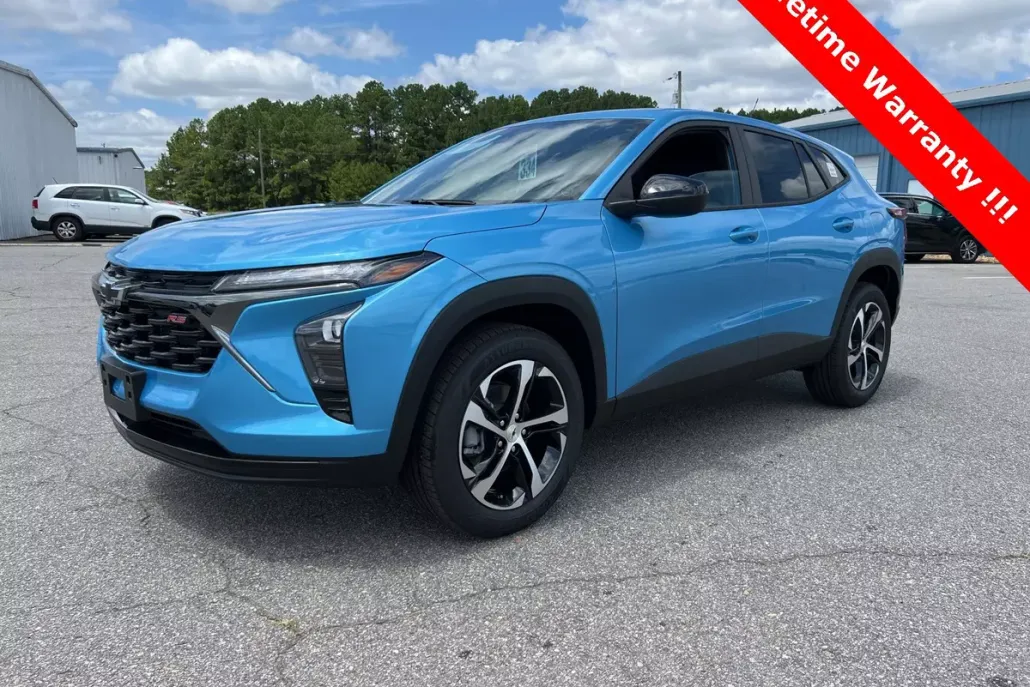 2025 Chevrolet Trax photo 1