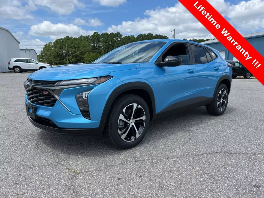 2025 Chevrolet Trax photo 1