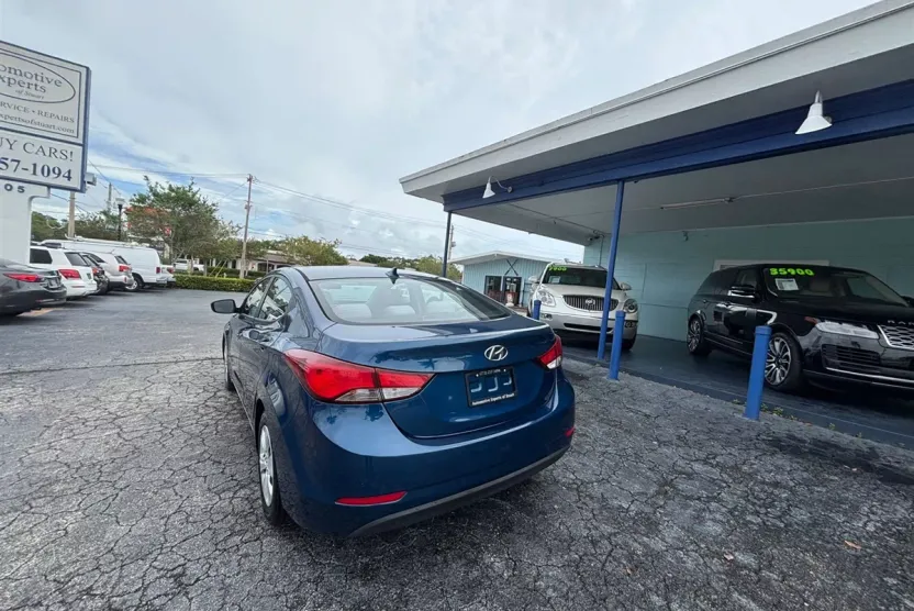 2016 Hyundai Elantra SE Value Edition Sport Limited photo 1