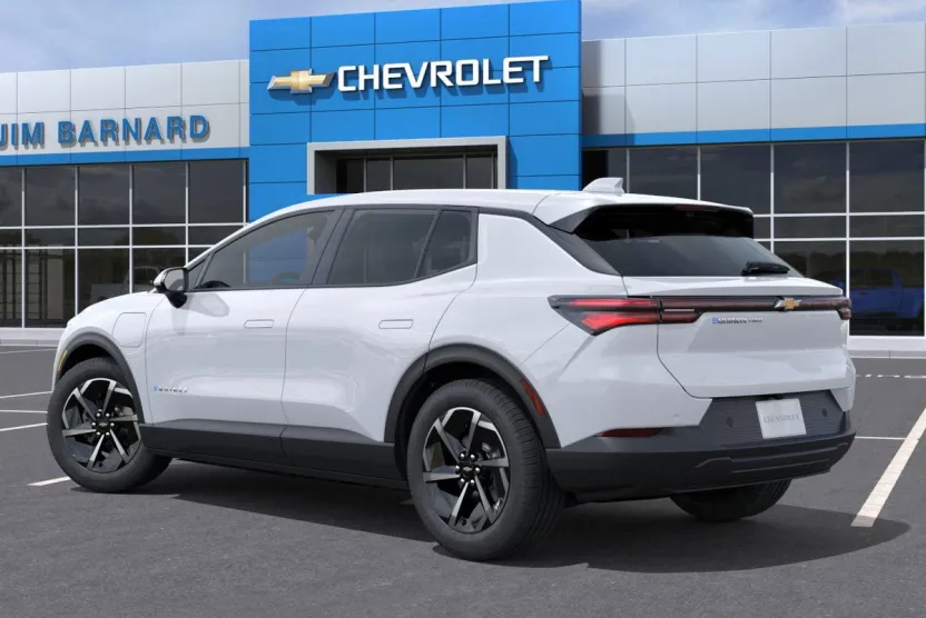 2026 Chevrolet Equinox LT photo 1