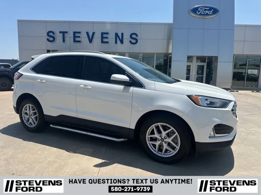 2021 Ford Edge SEL photo 1