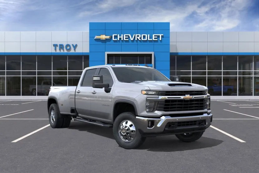 2026 Chevrolet Silverado 3500HD LT photo 1