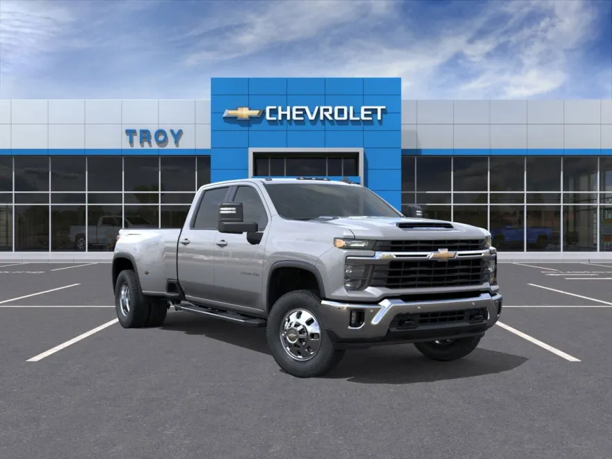 2026 Chevrolet Silverado 3500HD LT photo 1