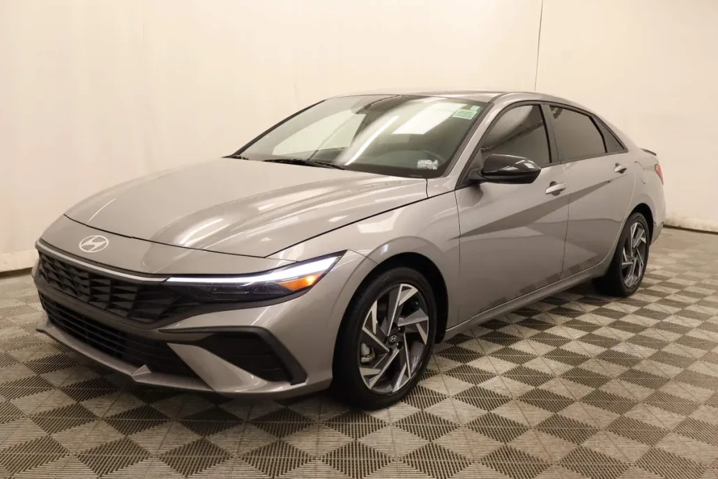 2025 Hyundai Elantra Hybrid SEL Sport photo 1