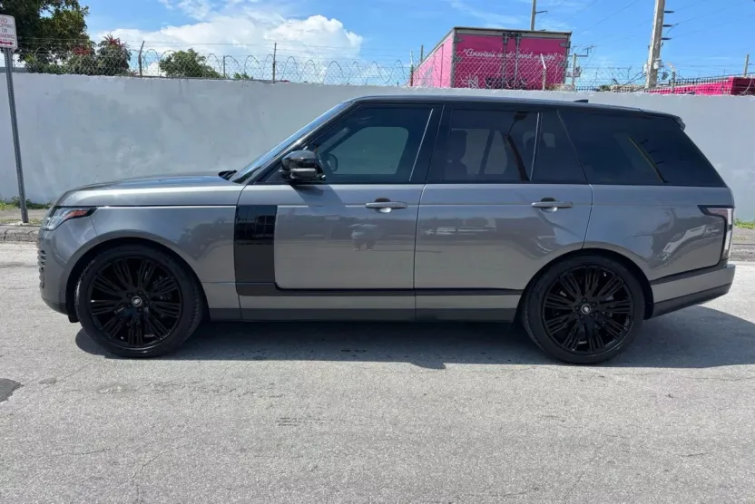 2019 Land Rover Range Rover SuperCharged photo 1