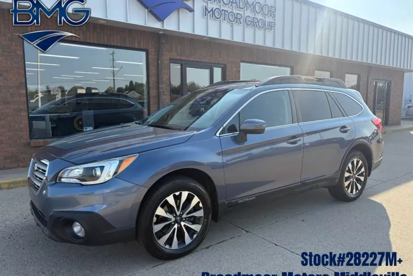 2016 Subaru Outback 2.5i Limited photo 1