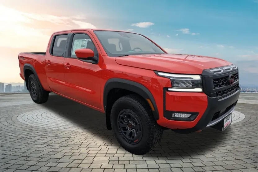 2025 Nissan Frontier Crew Cab PRO-4X photo 1