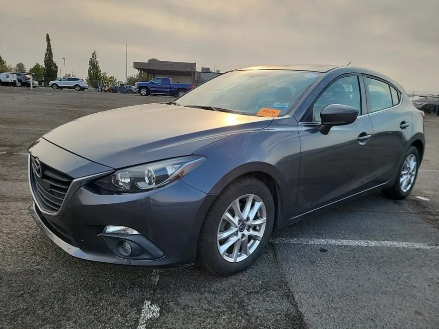 2016 Mazda Mazda3 Touring photo 1